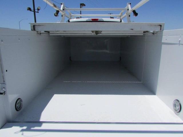 Photo of 2022 Oxford White Ford F-350