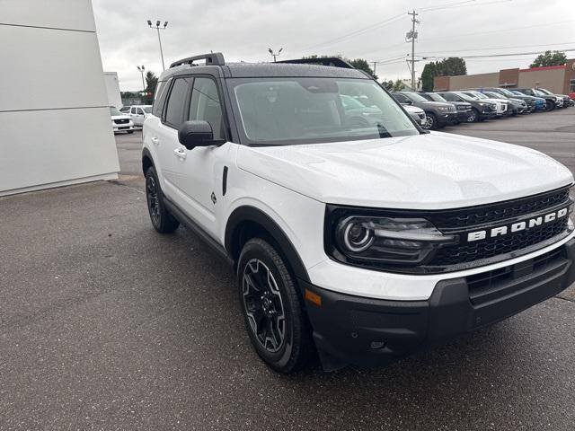 Photo of 2025 Oxford White Ford Bronco Sport