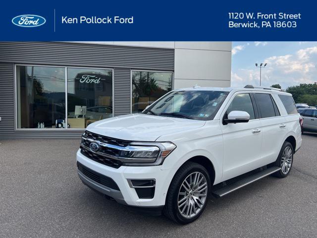 Photo of 2022 Star White Metallic Tri-Coat Ford Expedition