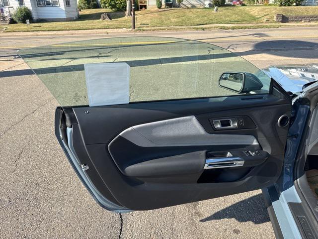 Photo of 2025 Vapor Blue Metallic Ford Mustang