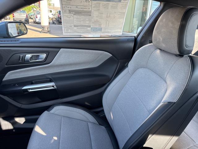 Photo of 2025 Vapor Blue Metallic Ford Mustang