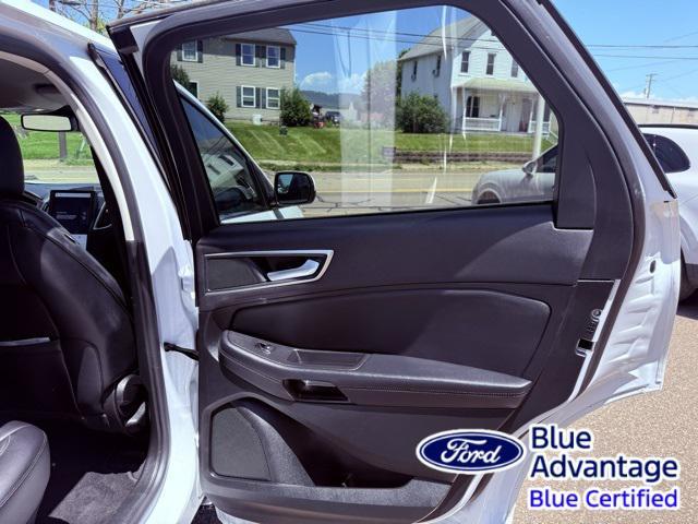 Photo of 2024 Oxford White Ford Edge
