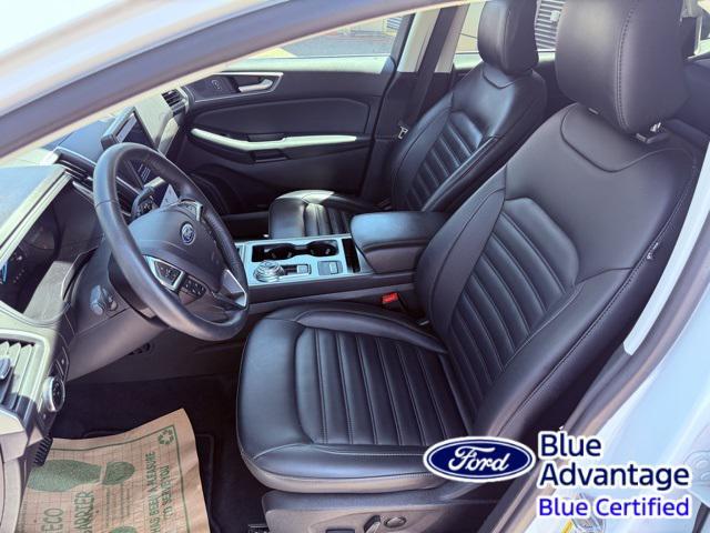 Photo of 2024 Oxford White Ford Edge