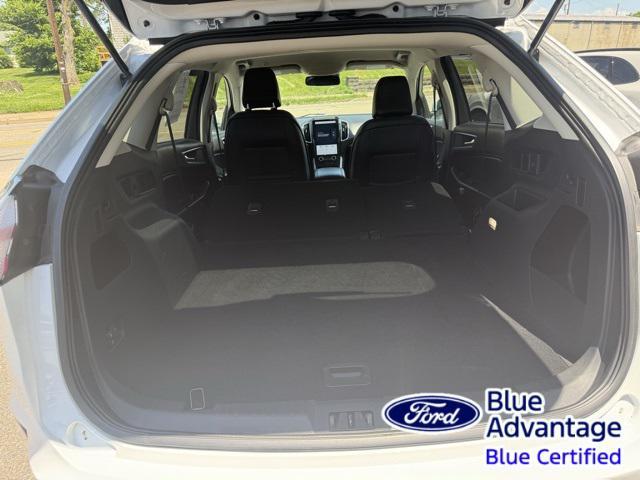 Photo of 2024 Oxford White Ford Edge