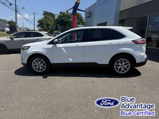 Photo of 2024 Oxford White Ford Edge
