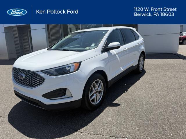 Photo of 2024 Oxford White Ford Edge