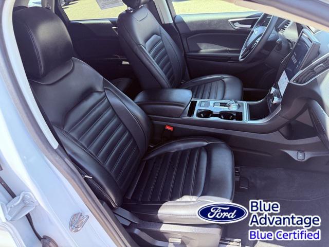 Photo of 2024 Oxford White Ford Edge