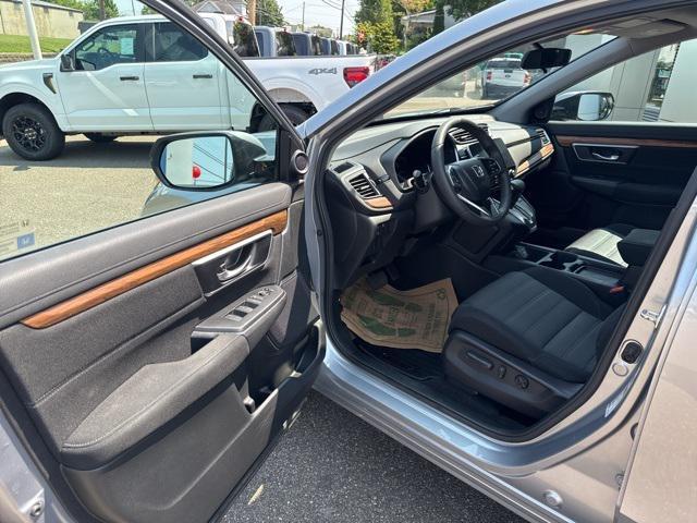 Photo of 2017 Lunar Silver Metallic Honda CR-V
