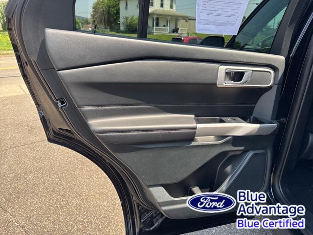 Photo of 2023 Agate Black Metallic Ford Explorer