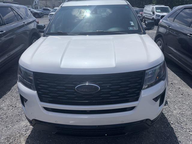 Photo of 2018 White Platinum Ford Explorer