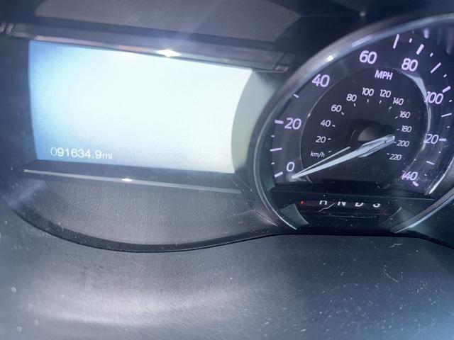 Photo of 2018 White Platinum Ford Explorer