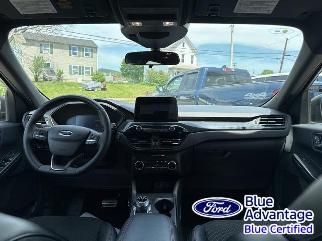 Photo of 2024 Black Metallic Ford Escape