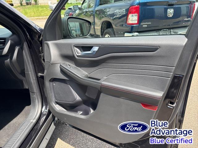 Photo of 2024 Black Metallic Ford Escape