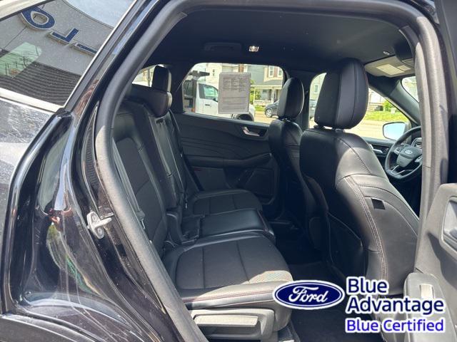 Photo of 2024 Black Metallic Ford Escape