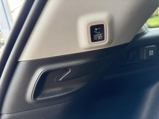Photo of 2023 Baltic Gray Metallic Clearcoat Jeep Grand Cherokee