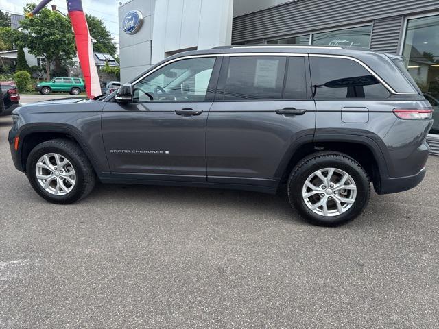 Photo of 2023 Baltic Gray Metallic Clearcoat Jeep Grand Cherokee