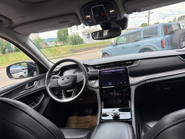 Photo of 2023 Baltic Gray Metallic Clearcoat Jeep Grand Cherokee