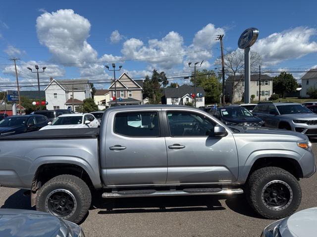 Photo of 2017 Silver Sky Metallic Toyota Tacoma
