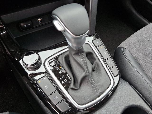 Photo of 2025 Gravity Gray Kia Seltos