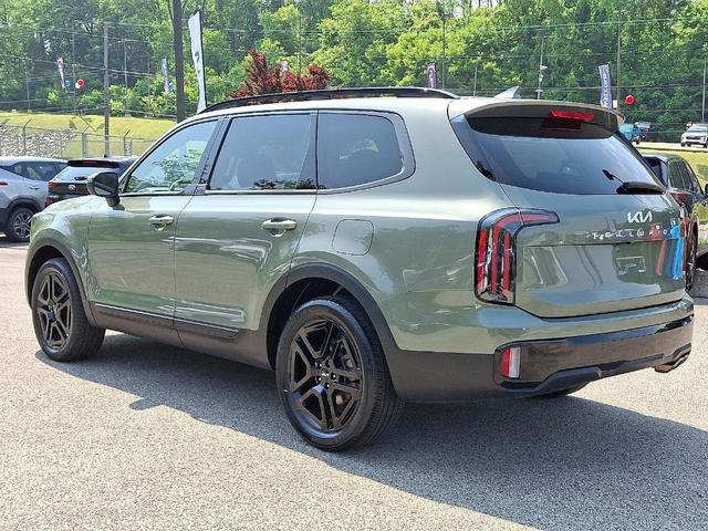 Photo of 2024 Jungle Green Kia Telluride