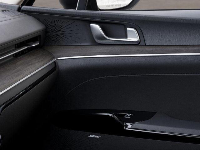 Photo of 2025 Gray Kia K5