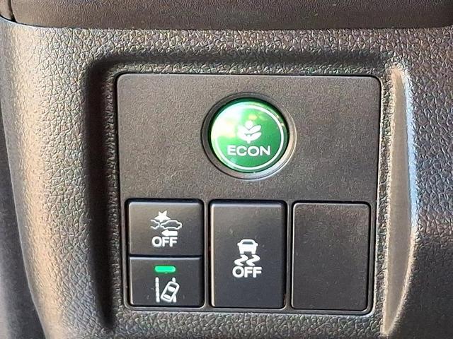 Photo of 2022 Silver Honda HR-V