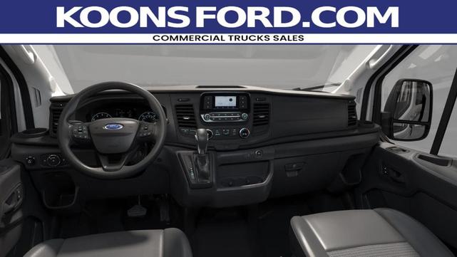 Photo of 2025 Oxford White Ford Transit-250