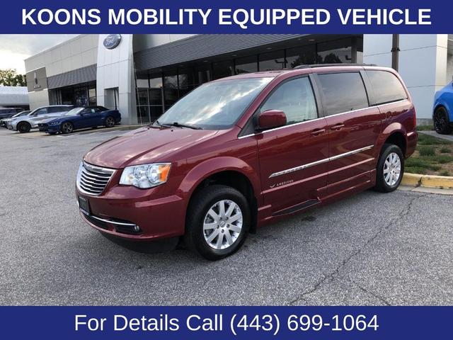 Photo of 2015 Deep Cherry Red Crystal Pearlcoat Chrysler Town & Country