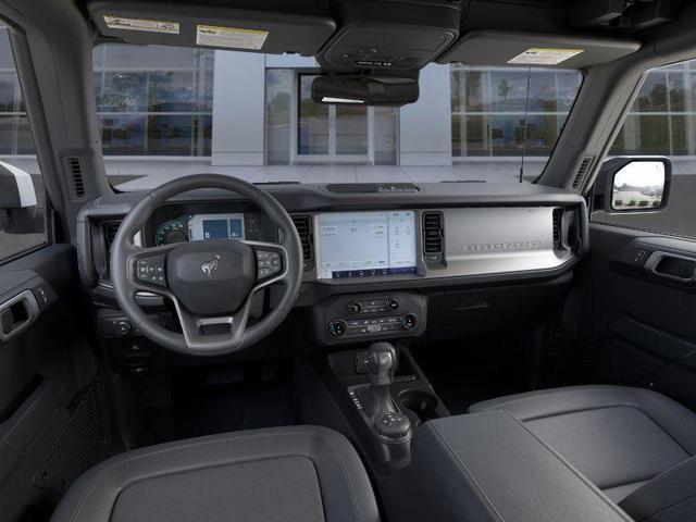 Photo of 2025 Oxford White Ford Bronco