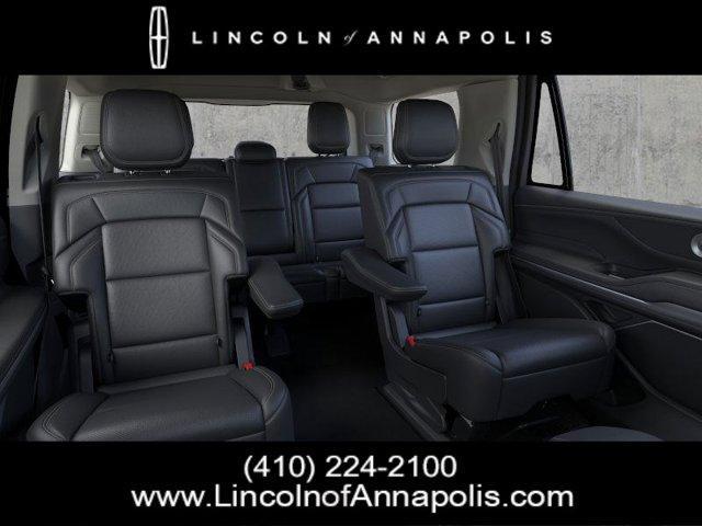 Photo of 2025 Mist Lincoln Navigator