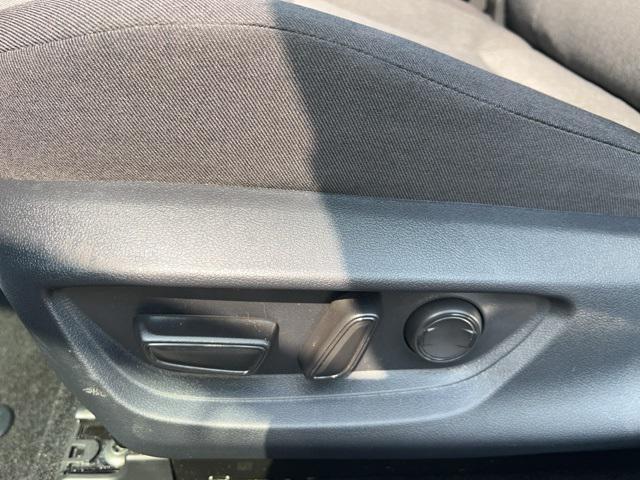 Photo of 2025 Gray Toyota Camry