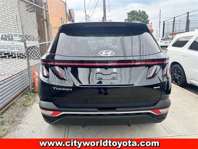 Photo of 2023 Phantom Black Hyundai TUCSON