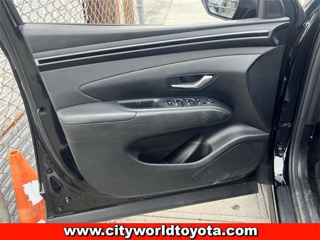 Photo of 2023 Phantom Black Hyundai TUCSON
