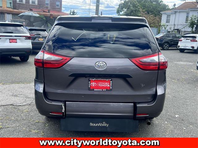 Photo of 2020 Predawn Gray Mica Toyota Sienna