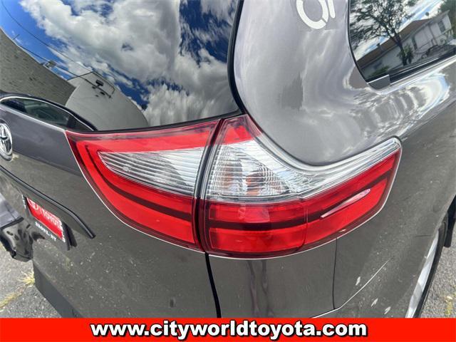 Photo of 2020 Predawn Gray Mica Toyota Sienna