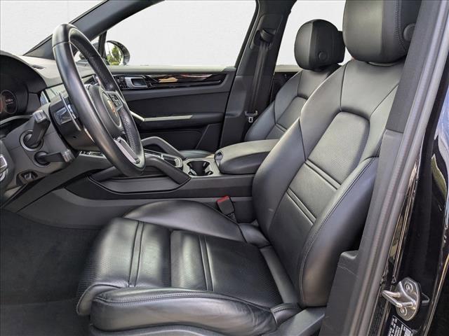 Photo of 2019 Jet Black Metallic Porsche Cayenne