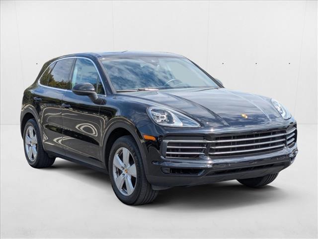 Photo of 2019 Jet Black Metallic Porsche Cayenne