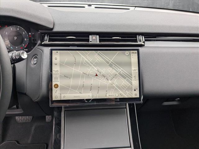 Photo of 2026 Fuji White Land Rover Range Rover Velar