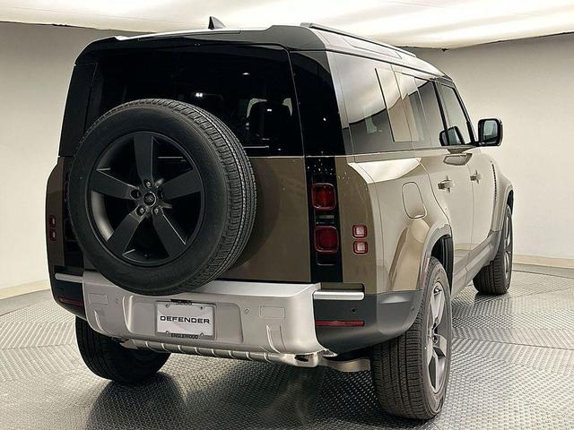 Photo of 2025 Gondwana Stone Metallic Land Rover Defender
