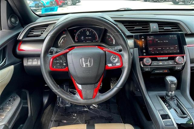 Photo of 2017 Black Honda Civic