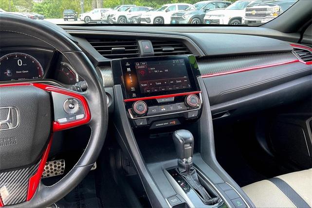 Photo of 2017 Black Honda Civic
