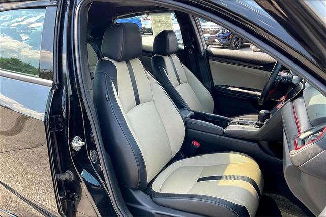 Photo of 2017 Black Honda Civic