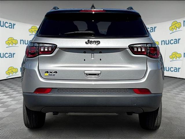 Photo of 2023 Silver Jeep Compass