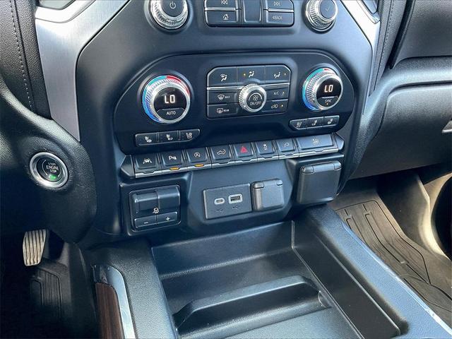 Photo of 2021 Blue GMC Sierra 1500