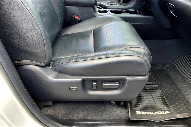 Photo of 2020 White Toyota Sequoia