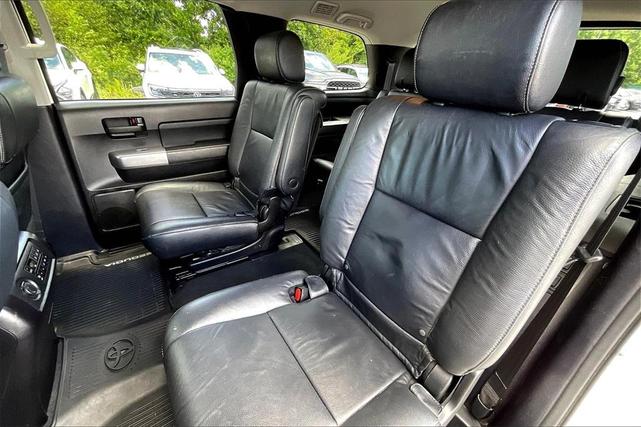 Photo of 2020 White Toyota Sequoia
