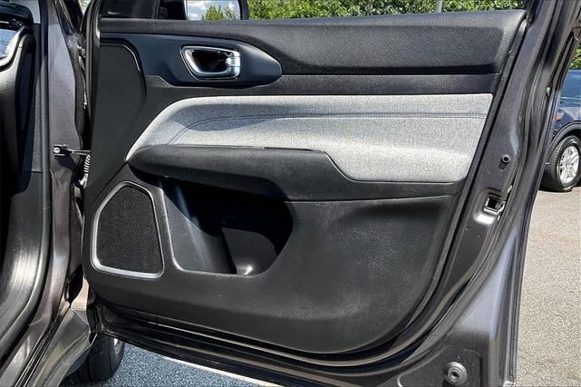 Photo of 2022 Gray Jeep Compass