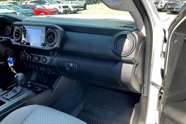 Photo of 2022 White Toyota Tacoma
