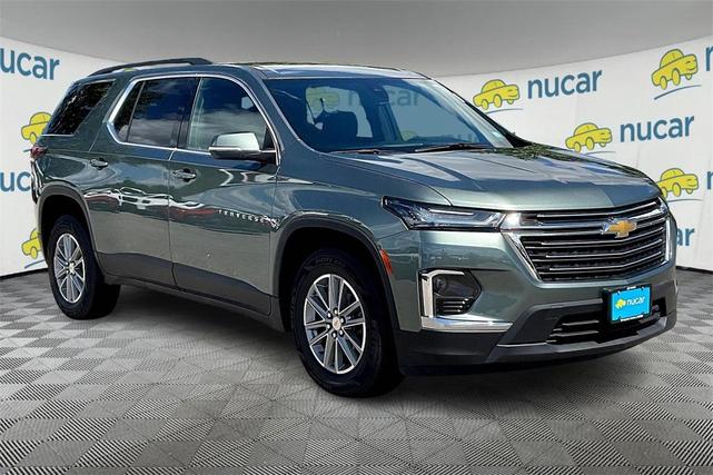 Photo of 2022 Green Chevrolet Traverse