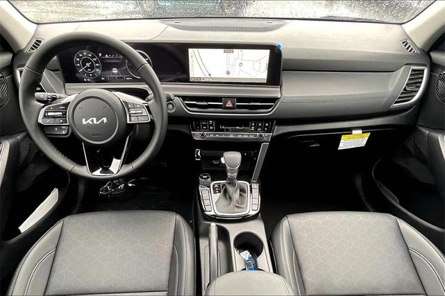 Photo of 2026 Blue Kia Seltos